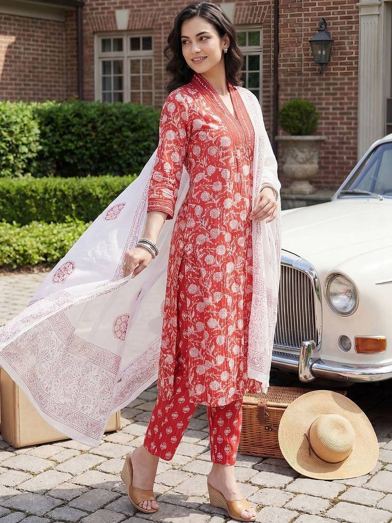 Women Floral Printed Pleated Beads and Stones Pure Cotton Kurta with Trousers & With Dupatta