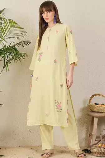 Women Floral Embroidered Regular Beads and Stones Pure Cotton Kurta with Trousers