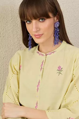 Women Floral Embroidered Regular Beads and Stones Pure Cotton Kurta with Trousers