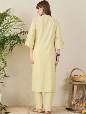 Women Floral Embroidered Regular Beads and Stones Pure Cotton Kurta with Trousers 4