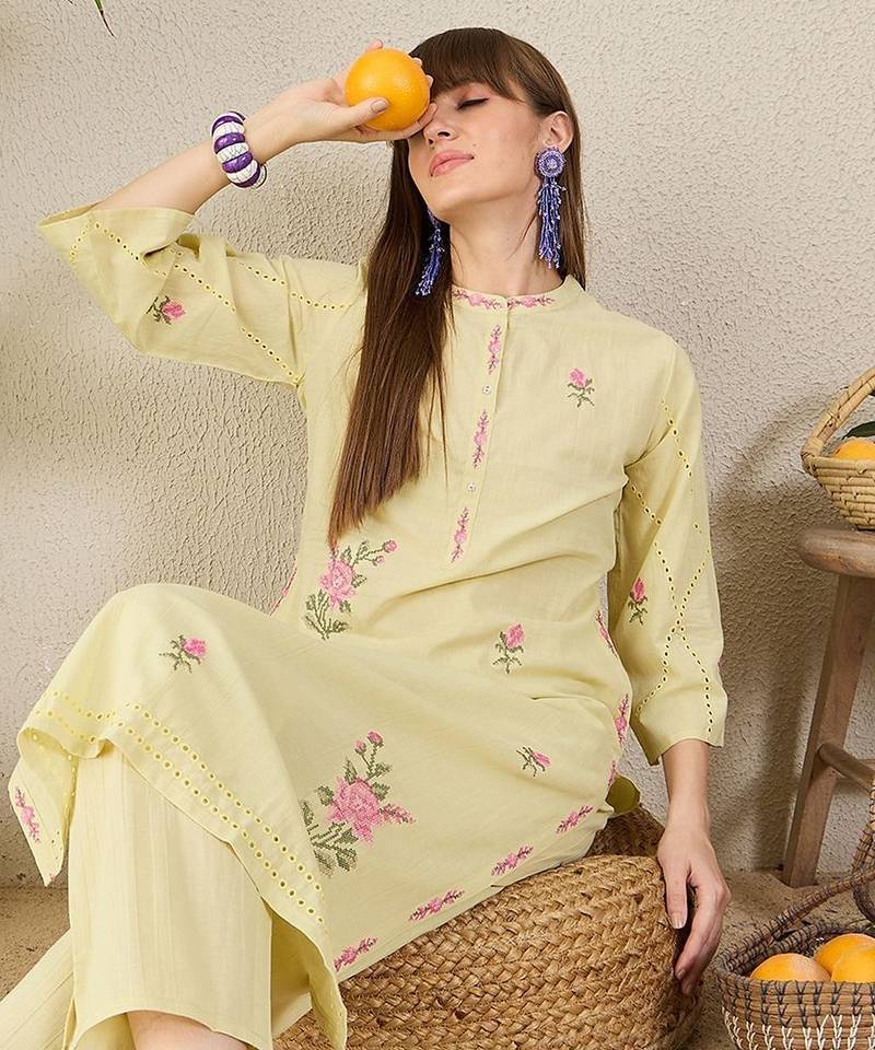 Women Floral Embroidered Regular Beads and Stones Pure Cotton Kurta with Trousers
