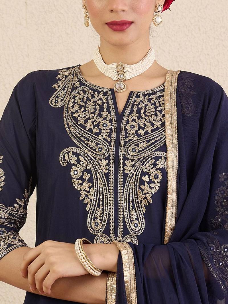 Women Solid Woven Design Kurta with Pyjama & Dupatta