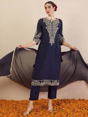 Women Solid Woven Design Kurta with Pyjama & Dupatta 6