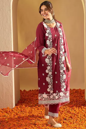Floral Embroidered Straight Thread Work Kurta with Trousers & Dupatta
