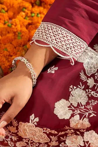 Floral Embroidered Straight Thread Work Kurta with Trousers & Dupatta