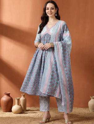 Women Ethnic Motifs Printed Panelled Pure Cotton Kurta with Trousers & With Dupatta 5
