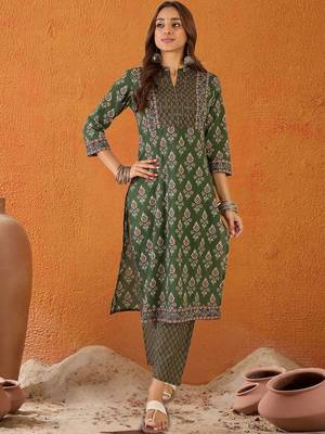 Women Ethnic Motifs Printed Regular Pure Cotton Kurta with Trousers 1