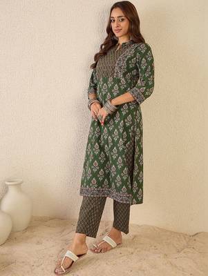 Women Ethnic Motifs Printed Regular Pure Cotton Kurta with Trousers 5