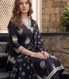 Women Floral Printed Regular Sequinned Pure Cotton Kurta with Trousers & With Dupatta