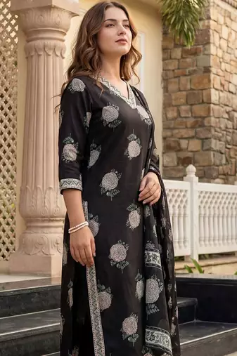 Women Floral Printed Regular Sequinned Pure Cotton Kurta with Trousers & With Dupatta