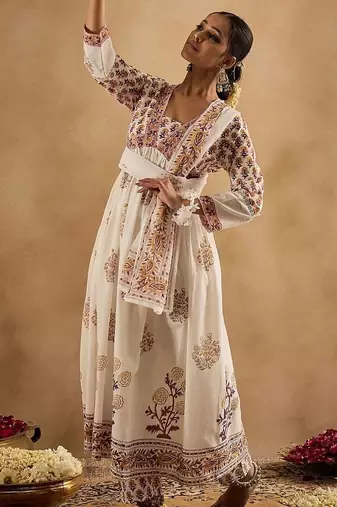 Women Floral Printed Empire Pure Cotton Kurta with Trousers & With Dupatta