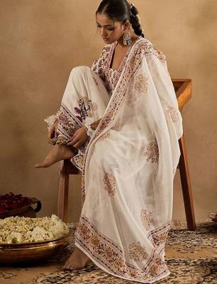 Women Floral Printed Empire Pure Cotton Kurta with Trousers & With Dupatta 5