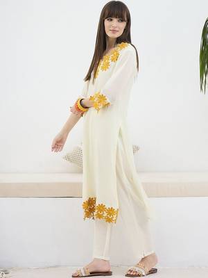 Women Floral Embroidered Regular Thread Work Pure Cotton Kurta with Trousers 4