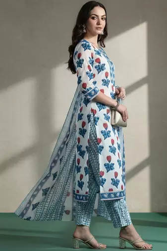 Floral Printed Pure Cotton Kurta With Trousers & Dupatta