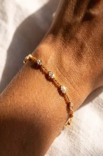 Elegant Gold Tone Marquise Stone Chain Bracelet