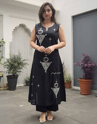 Women Ethnic Motifs Embroidered Cotton A-Line Kurta with Palazzos 5