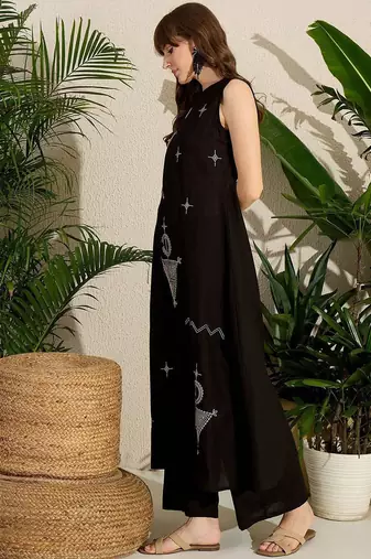 Geometric Embroidered Mandarin Collar Thread Work Pure Cotton Kurta & Palazzo