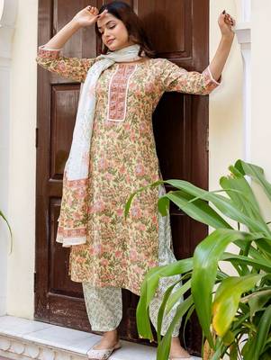 Women Floral Printed Regular Thread Work Pure Cotton Kurta with Patiala & With Dupatta 1
