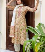 Women Floral Printed Regular Thread Work Pure Cotton Kurta with Patiala & With Dupatta