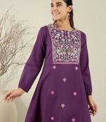 Floral Embroidered Sequinned Pure Cotton Kurta With Trousers
