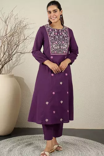 Floral Embroidered Sequinned Pure Cotton Kurta With Trousers