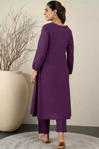 Floral Embroidered Sequinned Pure Cotton Kurta With Trousers