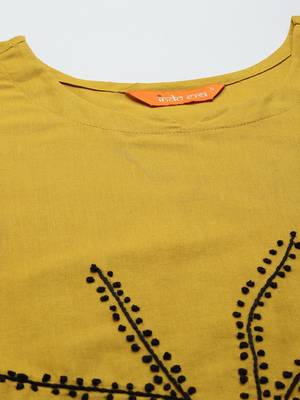 Floral Embroidered Pure Cotton Kurta with Trousers & Dupatta 2