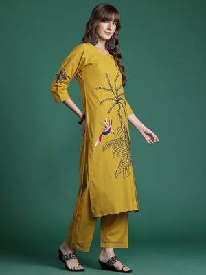 Floral Embroidered Pure Cotton Kurta with Trousers & Dupatta 4