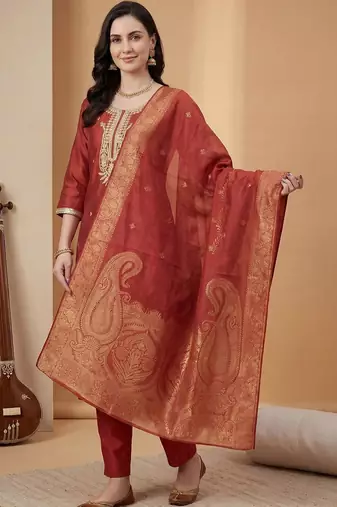 Women Ethnic Motifs Embroidered Regular Thread Work Kurta with Trousers & With Dupatta
