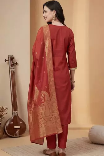 Women Ethnic Motifs Embroidered Regular Thread Work Kurta with Trousers & With Dupatta
