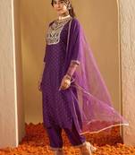 Ethnic Motifs Printed Straight Sequinned Kurta with Trousers & Dupatta
