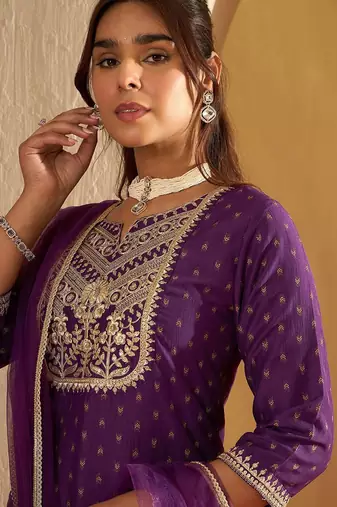 Ethnic Motifs Printed Straight Sequinned Kurta with Trousers & Dupatta