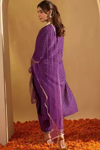 Ethnic Motifs Printed Straight Sequinned Kurta with Trousers & Dupatta