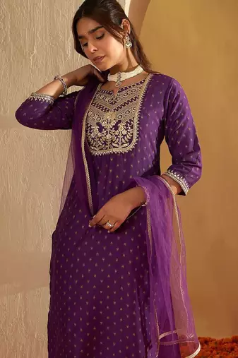 Ethnic Motifs Printed Straight Sequinned Kurta with Trousers & Dupatta