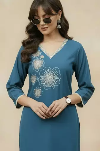 Women Floral Embroidered Regular Thread Work Kurta with Trousers