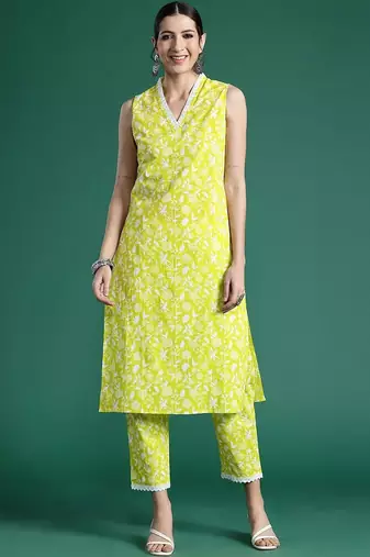 Women Floral Printed Regular Pure Cotton Kurta with Trousers