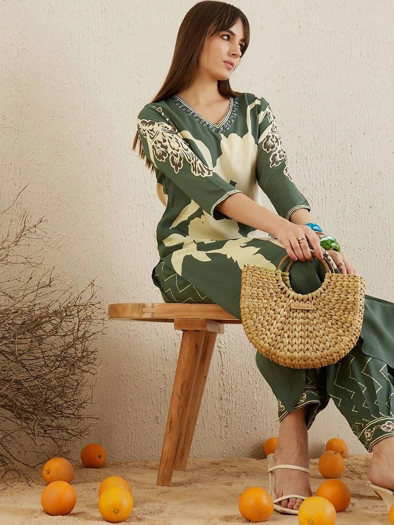 Women Floral Printed Regular Kurta with Patiala