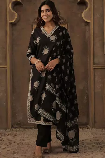 Women Floral Printed Regular Pure Cotton Kurta with Trousers & With Dupatta