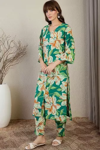 Women Floral Printed Regular Pure Cotton Kurta with Trousers