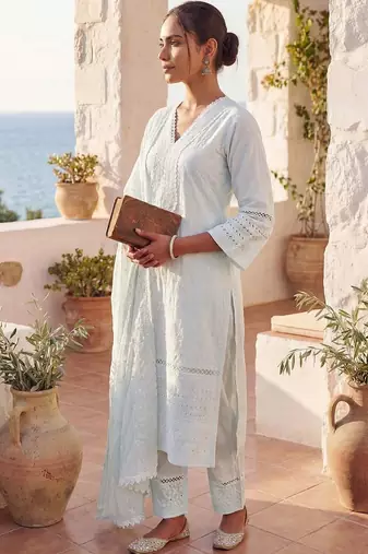 Women Ethnic Motifs Embroidered Regular Thread Work Pure Cotton Kurta with Trousers & With Dupatta