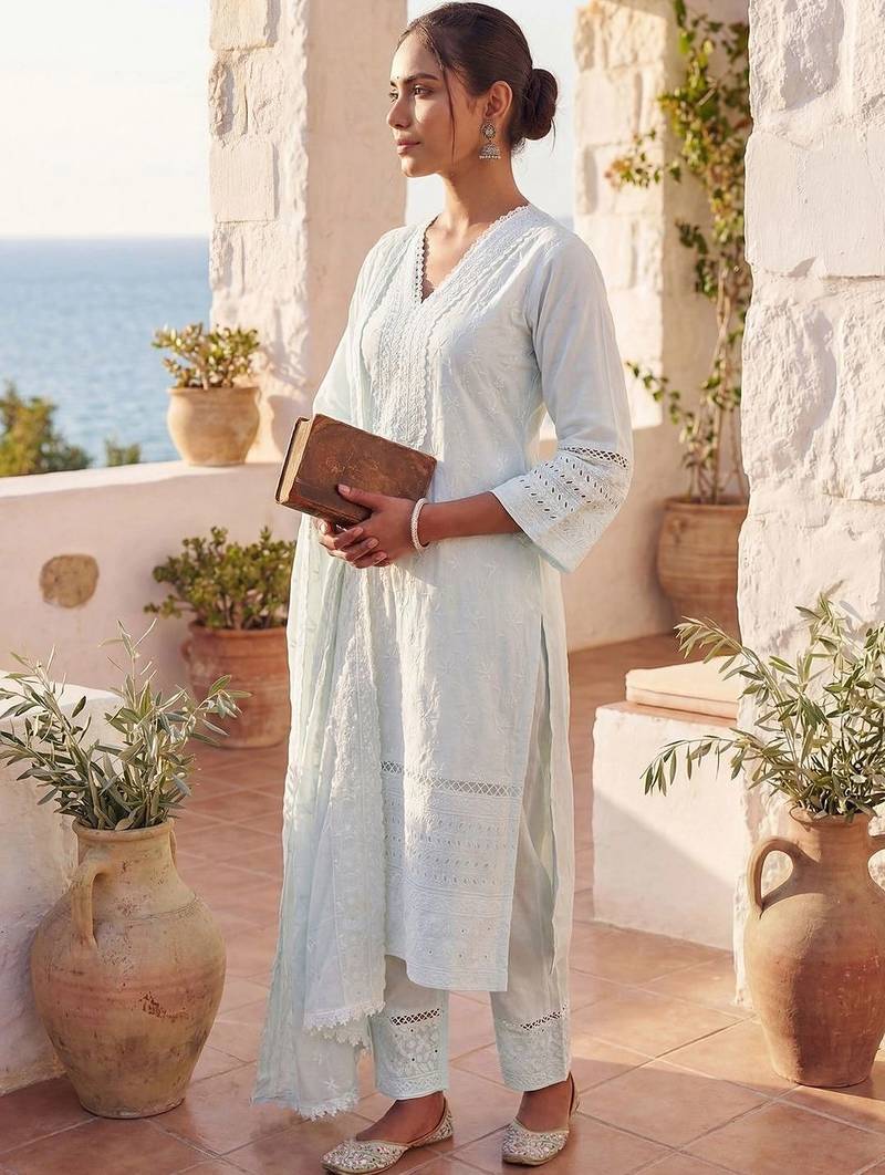 Women Ethnic Motifs Embroidered Regular Thread Work Pure Cotton Kurta with Trousers & With Dupatta