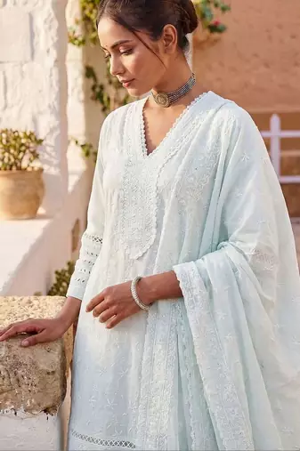 Women Ethnic Motifs Embroidered Regular Thread Work Pure Cotton Kurta with Trousers & With Dupatta