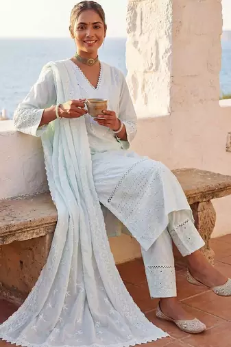 Women Ethnic Motifs Embroidered Regular Thread Work Pure Cotton Kurta with Trousers & With Dupatta