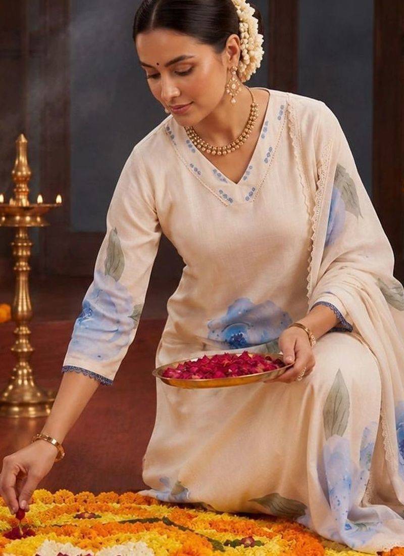 Women Floral Printed Regular Thread Work Linen Kurta with Trousers & With Dupatta