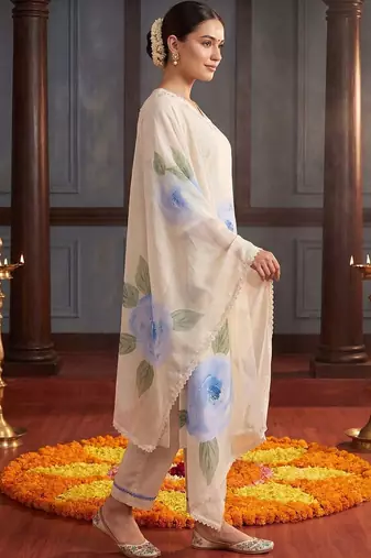 Women Floral Printed Regular Thread Work Linen Kurta with Trousers & With Dupatta