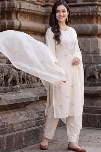 Women Ethnic Motifs Embroidered Regular Thread Work Pure Cotton Kurta with Trousers & With Dupatta
