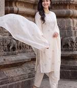 Women Ethnic Motifs Embroidered Regular Thread Work Pure Cotton Kurta with Trousers & With Dupatta