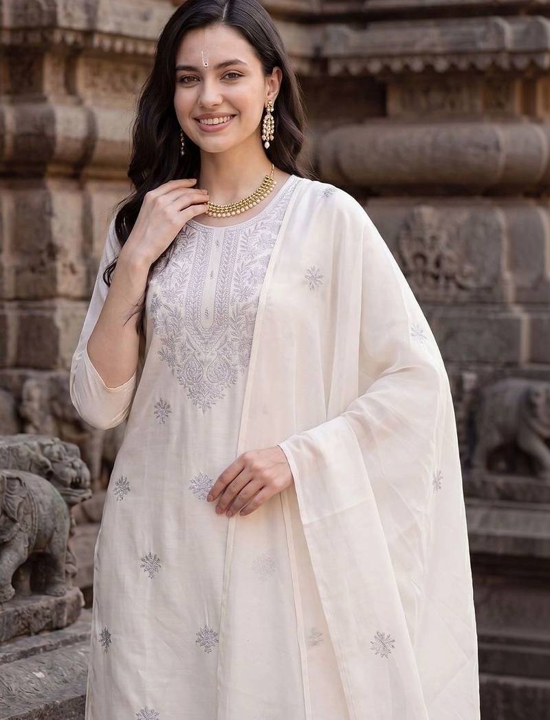 Women Ethnic Motifs Embroidered Regular Thread Work Pure Cotton Kurta with Trousers & With Dupatta