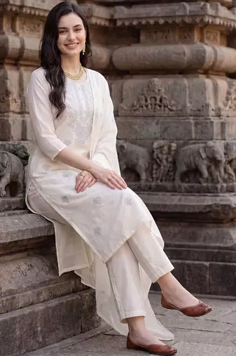 Women Ethnic Motifs Embroidered Regular Thread Work Pure Cotton Kurta with Trousers & With Dupatta