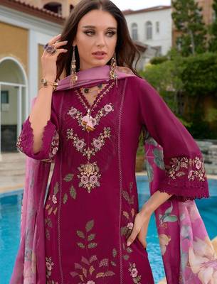 Women Floral Embroidered Regular Thread Work Pure Silk Kurta with Trousers & With Dupatta 3